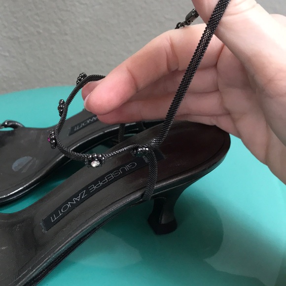 Vintage! Beautiful Giuseppe Zanotti Flower Sandals - Picture 3 of 7